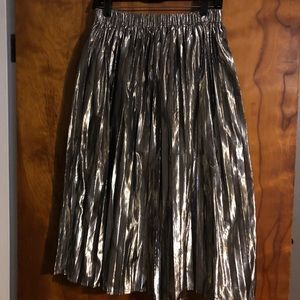 Gap size S gold skirt